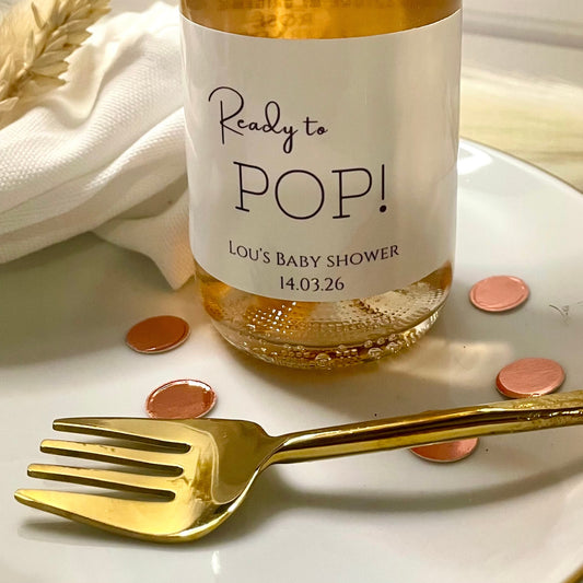Mini champagne favours ‘ready to pop’ baby shower 